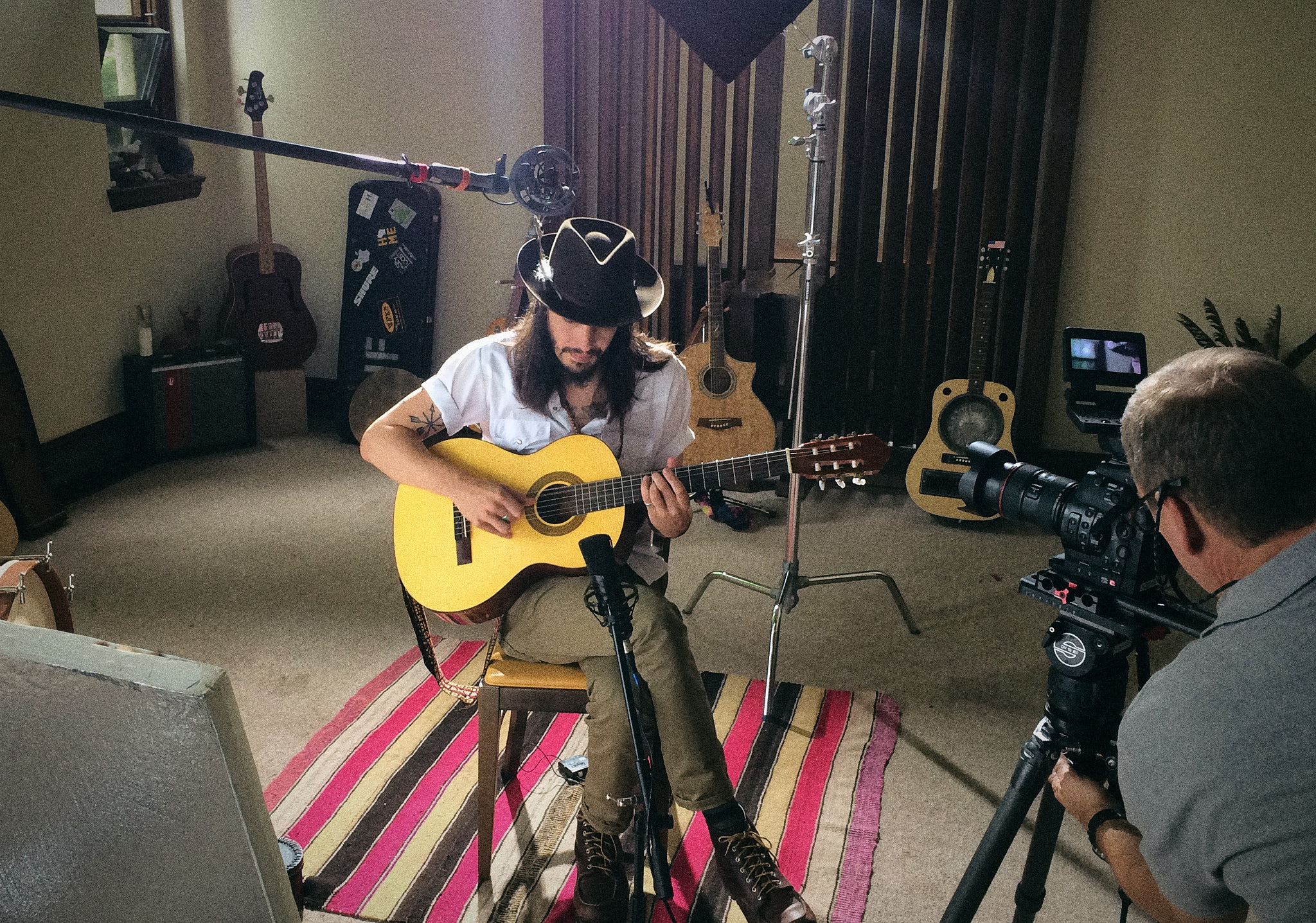 Live recording acoustic guitar singer studio
